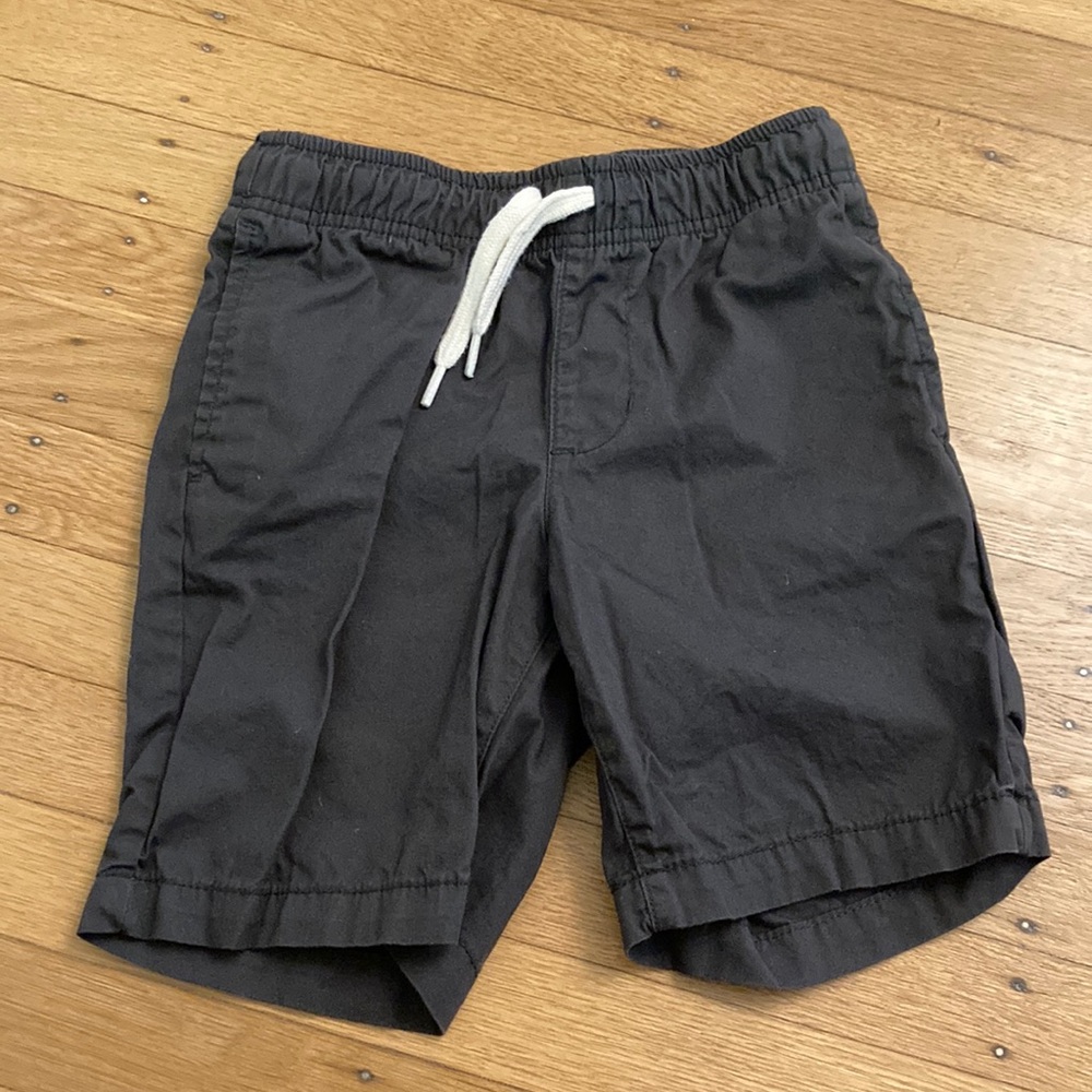 NWOT- charcoal gray cotton shorts